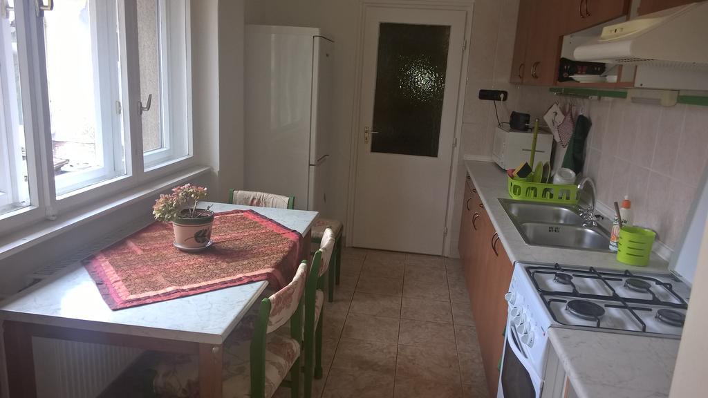 Apartman Lux Szeged Szoba fotó